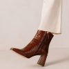 Women Hansen & Gretel | Alohas West Cape Croco Brown