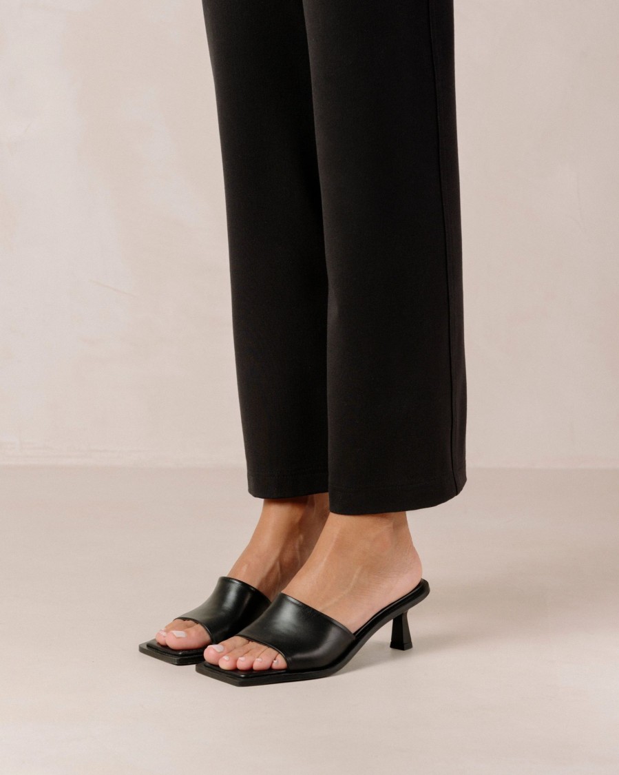 Women Hansen & Gretel | Alohas Daphne Sandal Black